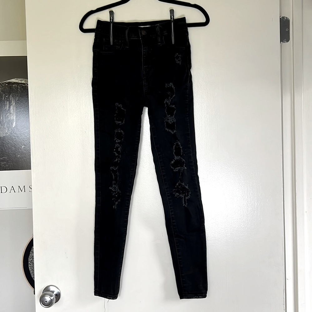 Levi’s super high rise skinny, black, distressed, size 24